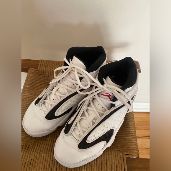 Women’s Jordan OG Jumpman White - Picture 1 of 6